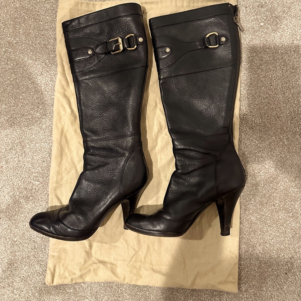 Burberry leather boots 36